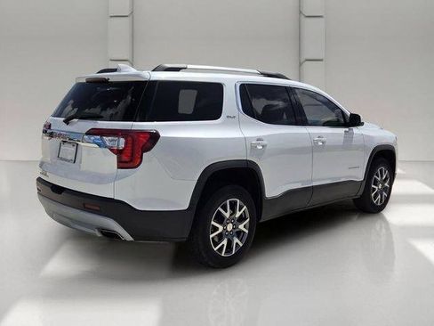 Certified 2023 GMC Acadia SLT FWD image 5