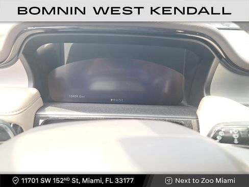 Used 2023 Lincoln Nautilus AWD w/ Premium Package image 23