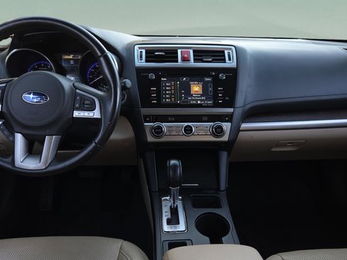 Used 2017 Subaru Outback 2.5i Limited image 13