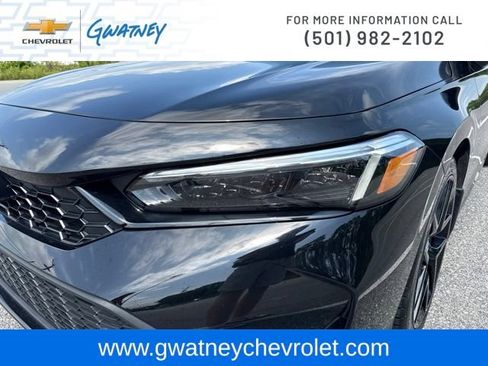 Used 2025 Honda Civic Sport image 14
