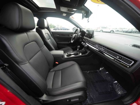 Certified 2025 Honda Civic Sport Touring image 26