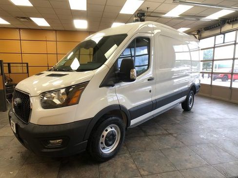 New 2026 Ford Transit 250 148 Medium Roof RWD image 3