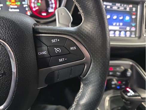 Used 2016 Dodge Challenger SRT Hellcat image 24