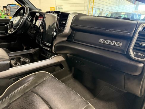 Used 2022 RAM 2500 Laramie w/ Night Edition AWD/4WD image 8