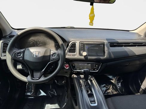 Used 2021 Honda HR-V EX image 14