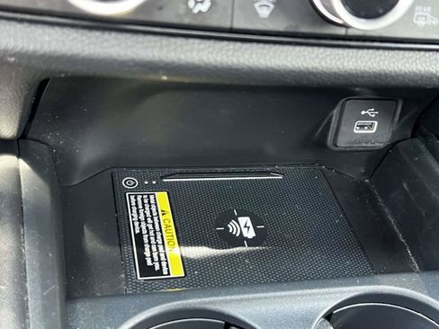 Used 2024 Honda HR-V EX-L image 29