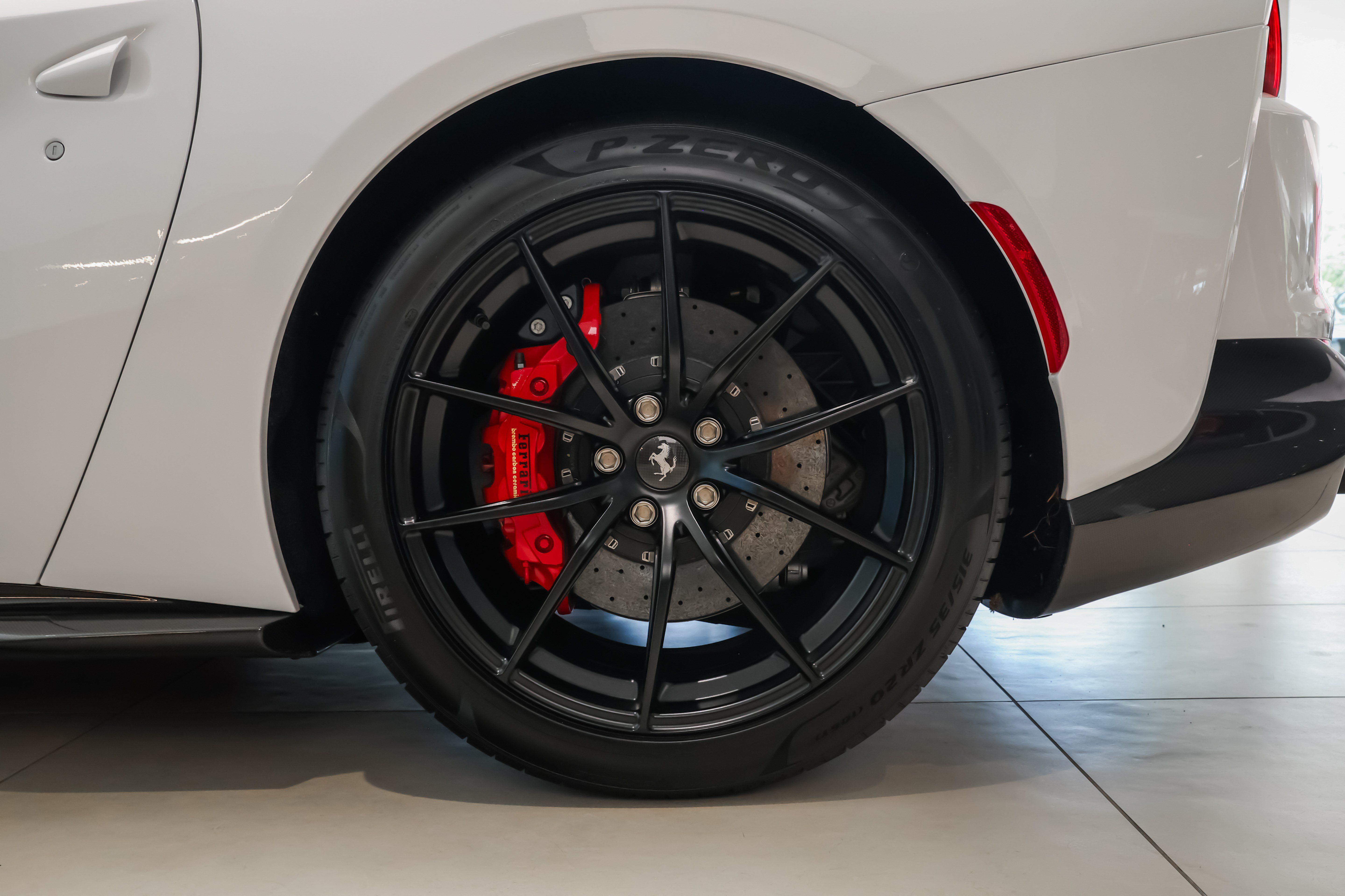 Used 2023 Ferrari 812 GTS RWD image 20