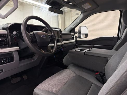Used 2025 Ford F250 XLT w/ FX4 Off-Road Package AWD/4WD image 6