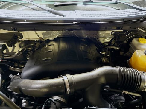 Used 2014 Ford F150 FX4 w/ Equipment Group 402A Luxury image 32