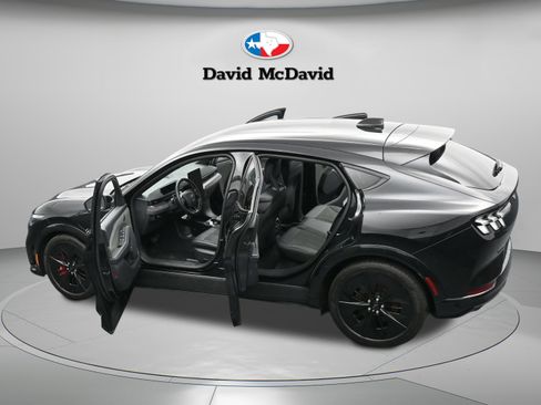 Used 2025 Ford Mustang Mach-E GT AWD/4WD image 46
