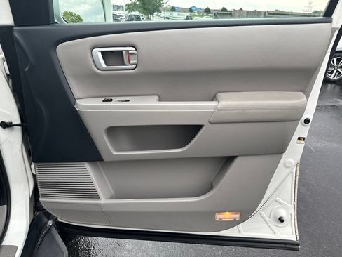 Used 2013 Honda Pilot Touring image 41