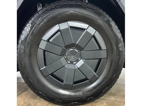 Used 2025 Tesla Cybertruck Cyberbeast AWD/4WD image 11