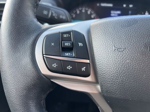 Certified 2023 Ford Explorer XLT w/ Equipment Group 202A image 9