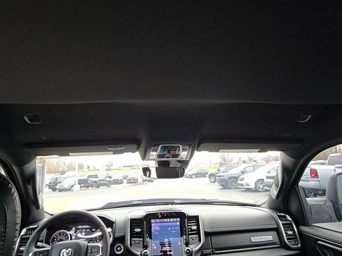 Used 2020 Jeep Cherokee Latitude Plus image 22