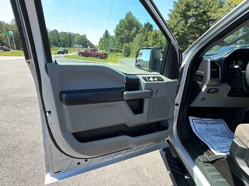 Used 2017 Ford F150 XLT AWD/4WD image 14