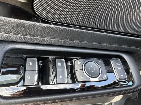 Used 2022 Lincoln Aviator Reserve w/ Equipment Group 201A image 12