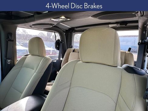 Used 2021 Jeep Wrangler Sport image 8