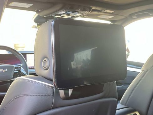 New 2026 Cadillac Escalade Luxury w/ Touring Package image 21