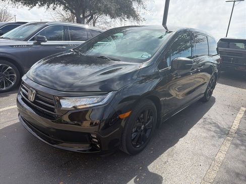Used 2024 Honda Odyssey Sport image 1