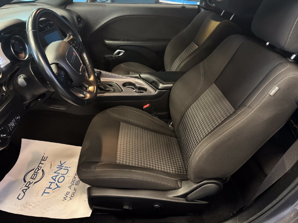 Used 2023 Dodge Challenger SXT RWD image 19