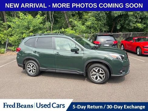 Used 2024 Subaru Forester Premium AWD/4WD image 4