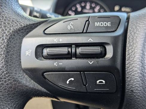 Used 2023 Kia Rio S w/ Technology Package image 14