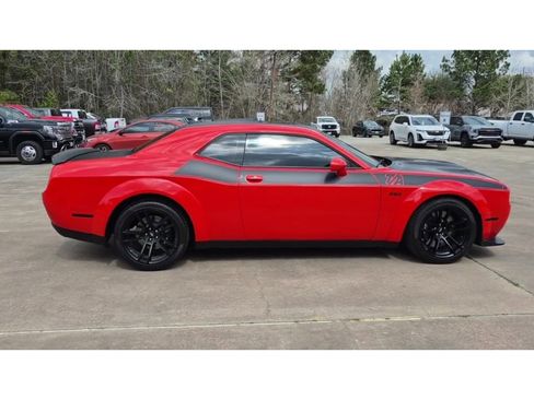 Used 2023 Dodge Challenger R/T Scat Pack image 9