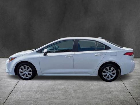 Used 2025 Toyota Corolla LE image 7