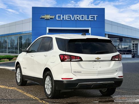 Certified 2023 Chevrolet Equinox LT image 3