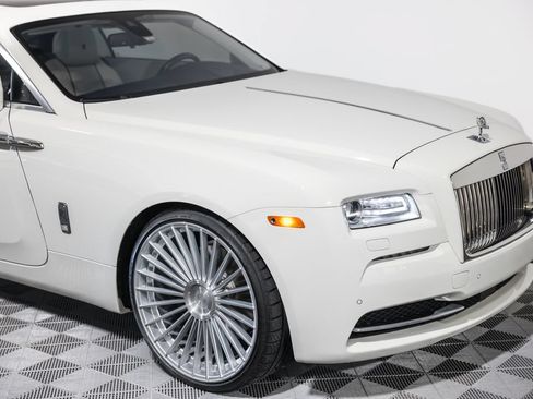 Used 2014 Rolls-Royce Wraith RWD image 6