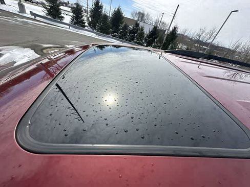 Used 2018 Toyota Sienna XLE w/ XLE Navigation Package image 6