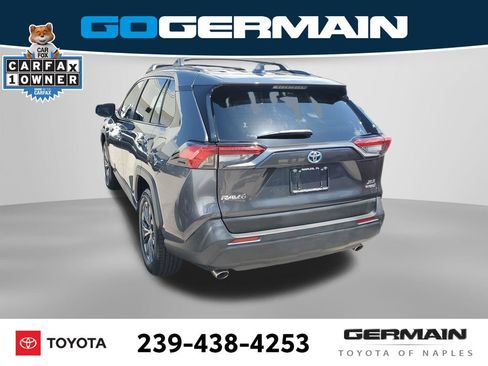 Used 2022 Toyota RAV4 XLE Premium AWD/4WD image 11