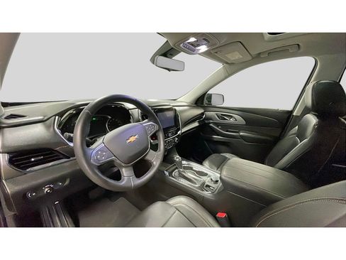 Used 2018 Chevrolet Traverse LT image 9