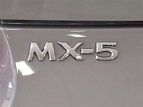 New 2025 MAZDA MX-5 Miata Club image 17