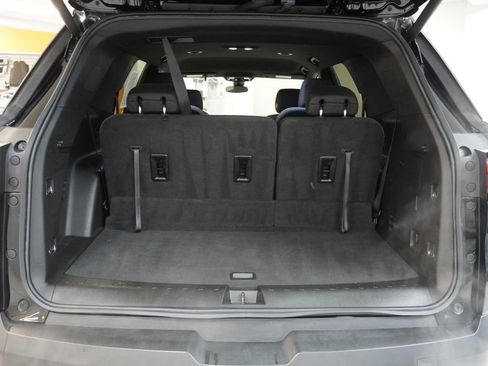 Certified 2023 Chevrolet Traverse LT FWD image 13