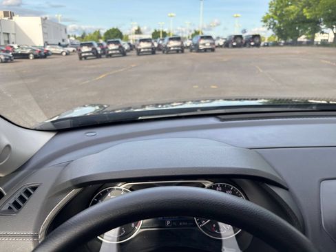 Used 2025 Nissan Sentra SV FWD image 32