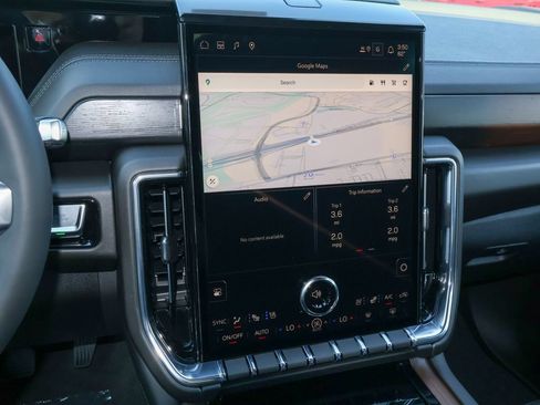 New 2026 GMC Yukon XL Denali w/ Denali Reserve Package AWD/4WD image 21