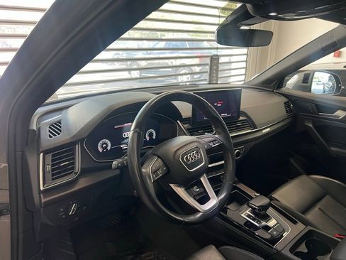 Used 2023 Audi Q5 2.0T Premium Plus w/ Premium Plus Package AWD/4WD image 5