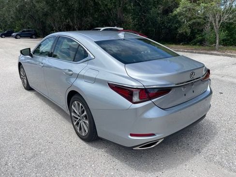 Used 2023 Lexus ES 350 w/ Premium Package FWD image 4