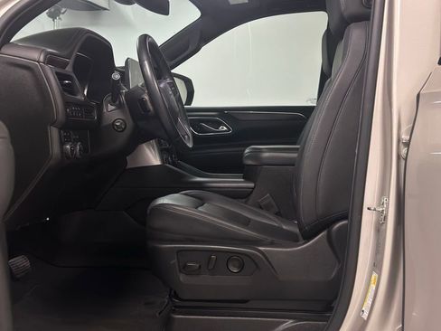 Used 2023 Chevrolet Tahoe Z71 w/ Luxury Package image 17