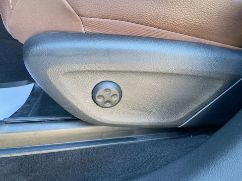 Used 2024 Mercedes-Benz GLE 350 4MATIC image 13