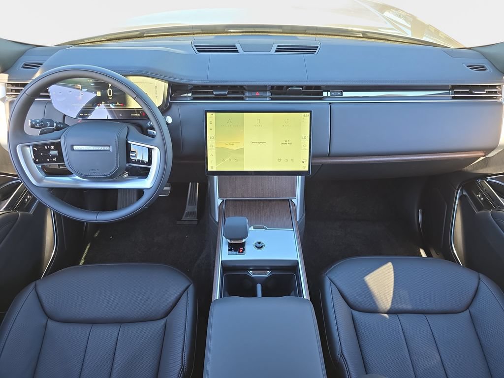 New 2026 Land Rover Range Rover Long Wheelbase SE AWD/4WD image 9