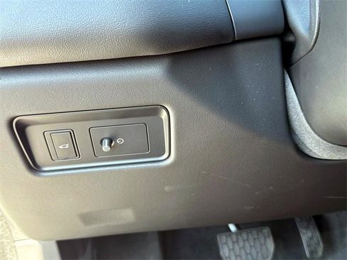 New 2025 Jaguar F-PACE R-Dynamic S image 27