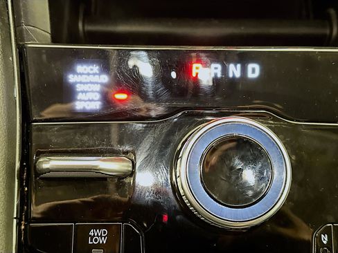 Used 2022 Jeep Grand Cherokee Limited 4xe image 25