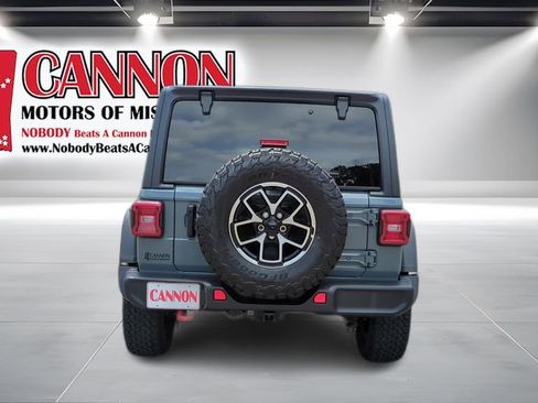 Used 2026 Jeep Wrangler Unlimited Rubicon AWD/4WD image 6