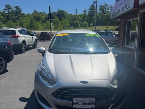 Used 2017 Ford Fiesta SE w/ Cold Weather Package FWD image 2