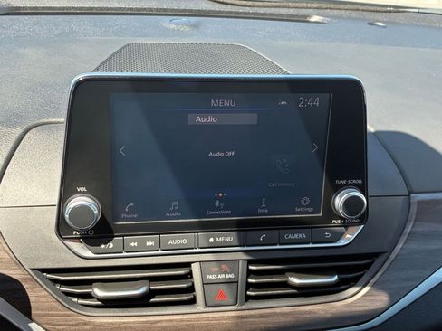 Used 2025 Nissan Altima 2.5 SV FWD image 20