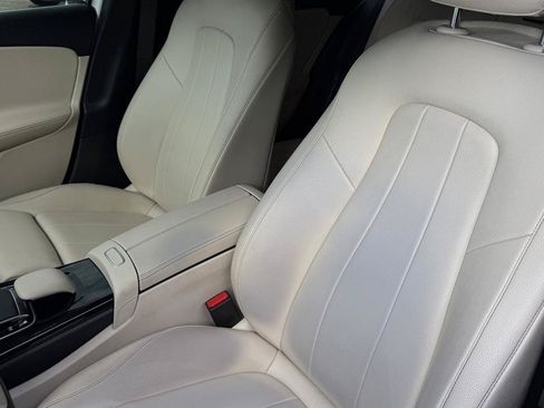 Used 2019 Mercedes-Benz A 220 4MATIC image 29