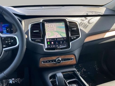 Certified 2025 Volvo XC90 B6 Plus w/ Protection Package Premier AWD/4WD image 7