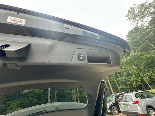 Used 2021 Buick Envision Essence w/ Technology Package I FWD image 45